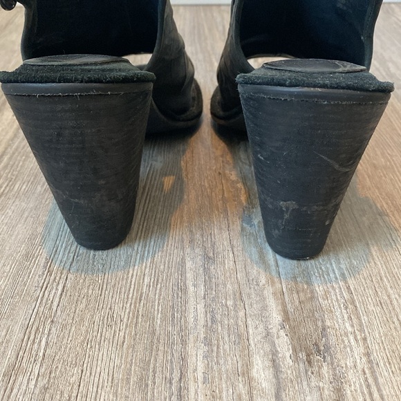 Zodiac USA Black Slingback Peep-toe Camila Sandal with 3.75 inch heels, Size 8M - Picture 3 of 8